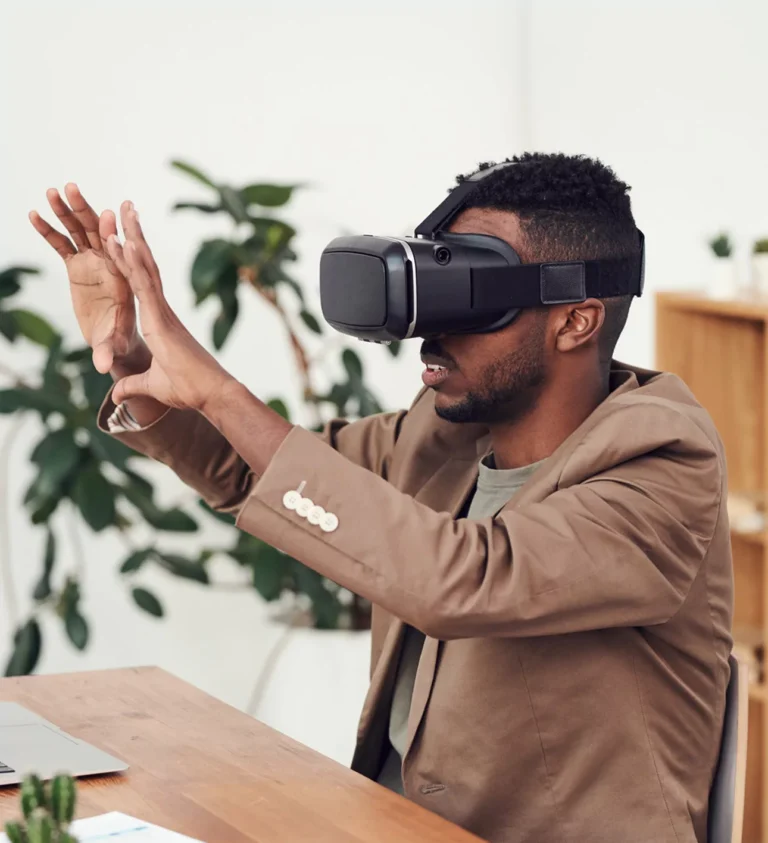 How to bring fold to your startup company with Helo