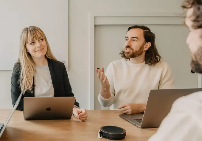 How Strategic Branding Can Helping Your Business Thrive in with a Digital Landscape